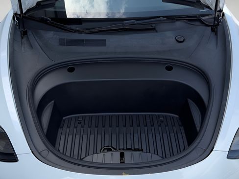 Used 2023 Tesla Model 3 Standard Range RWD image 35