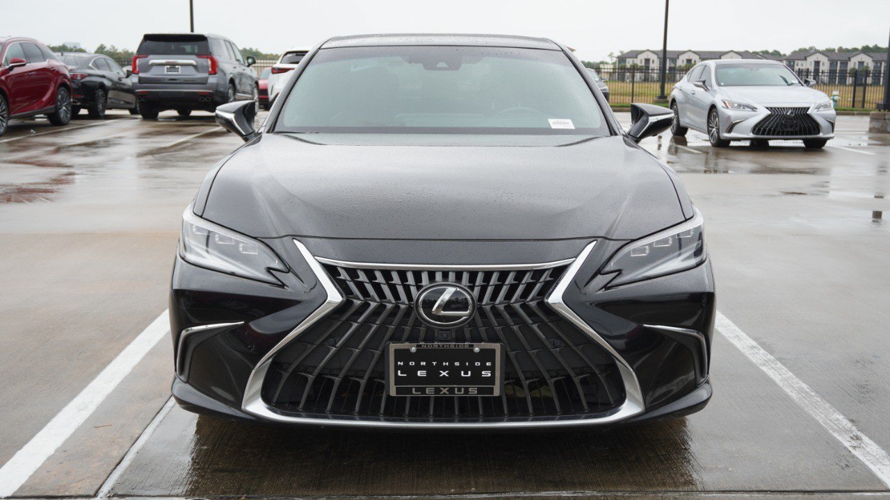 Used 2024 Lexus ES 350 Ultra Luxury w/ Accessory Package (Z2) FWD image 2