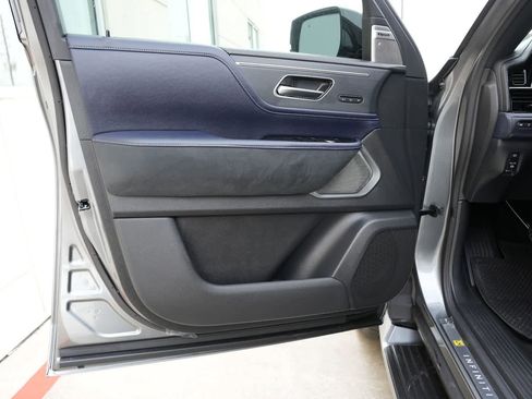 New 2026 INFINITI QX80 4WD image 18