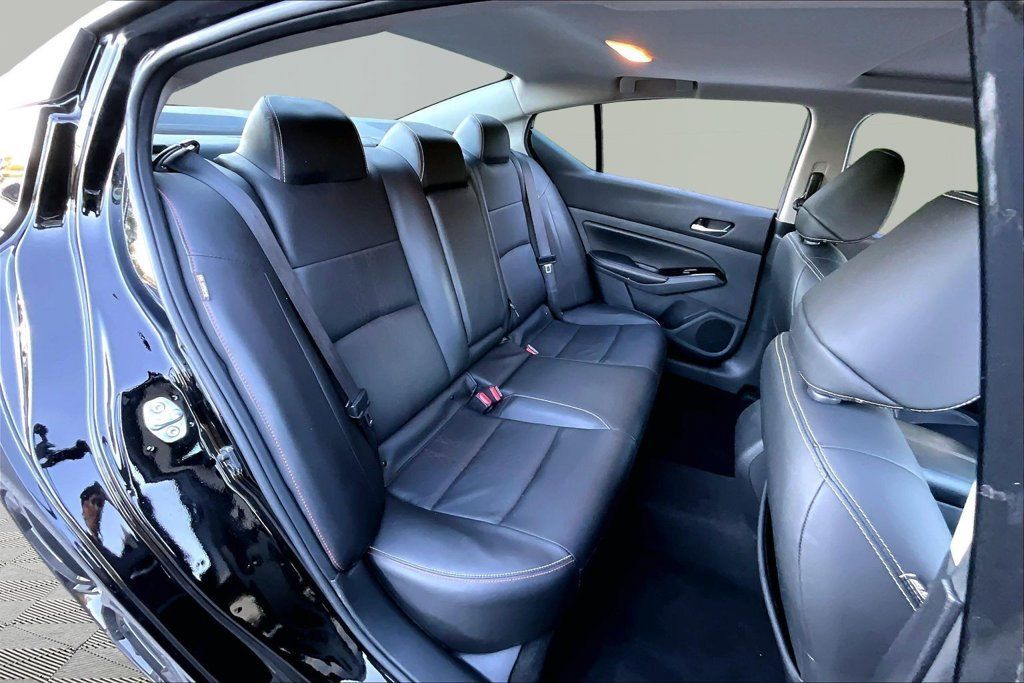 Used 2025 Nissan Altima 2.5 SR w/ SR Premium Package AWD/4WD image 20