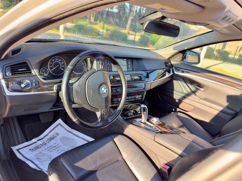 Used 2011 BMW 535i xDrive Sedan image 27