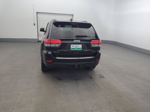 Used 2017 Jeep Grand Cherokee Limited AWD/4WD image 6