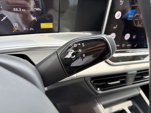 New 2026 Volkswagen Tiguan SE AWD/4WD image 20