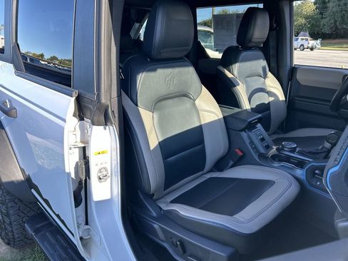 Used 2024 Ford Bronco Wildtrak image 65