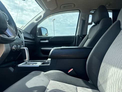 Used 2017 Toyota Tundra SR5 w/ SR5 Upgrade Package RWD image 36
