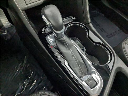 Used 2020 Buick Encore GX Select image 17