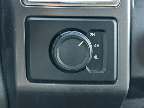 Used 2016 Ford F150 XLT image 22