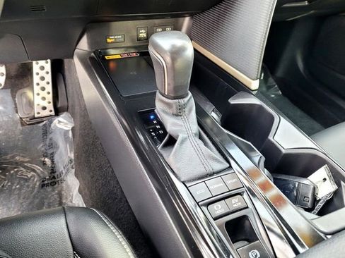 Certified 2025 Toyota Camry SE image 19