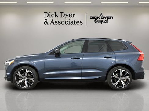 Certified 2025 Volvo XC60 B5 Ultra w/ Protection Package Premier AWD/4WD image 15
