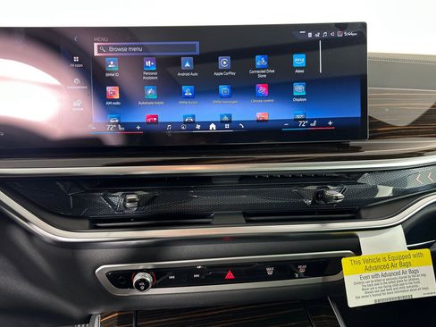 Used 2026 BMW X5 sDrive40i image 16