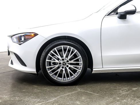 Certified 2023 Mercedes-Benz CLA 250 image 12