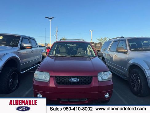 Used 2007 Ford Escape XLT image 1