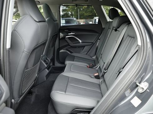 New 2025 Audi Q5 2.0T Premium Plus image 25