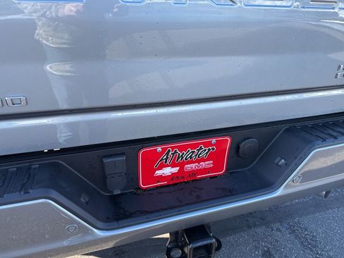 Used 2024 Chevrolet Silverado 3500 High Country w/ High Country Premium Package image 28