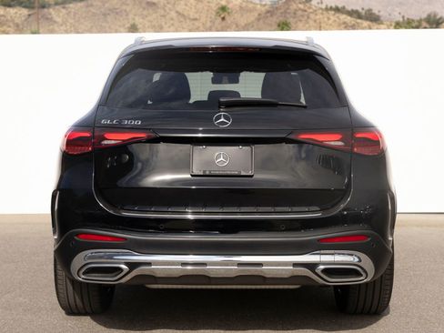 Used 2026 Mercedes-Benz GLC 300 image 9