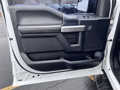 Used 2019 Ford F150 XLT w/ Equipment Group 302A Luxury image 13