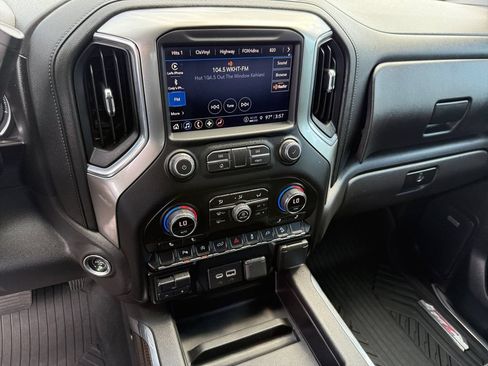 Used 2021 Chevrolet Silverado 1500 RST AWD/4WD image 18