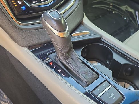 Used 2018 Cadillac CTS Luxury image 24