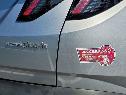 Certified 2024 Hyundai Tucson Limited AWD/4WD image 8