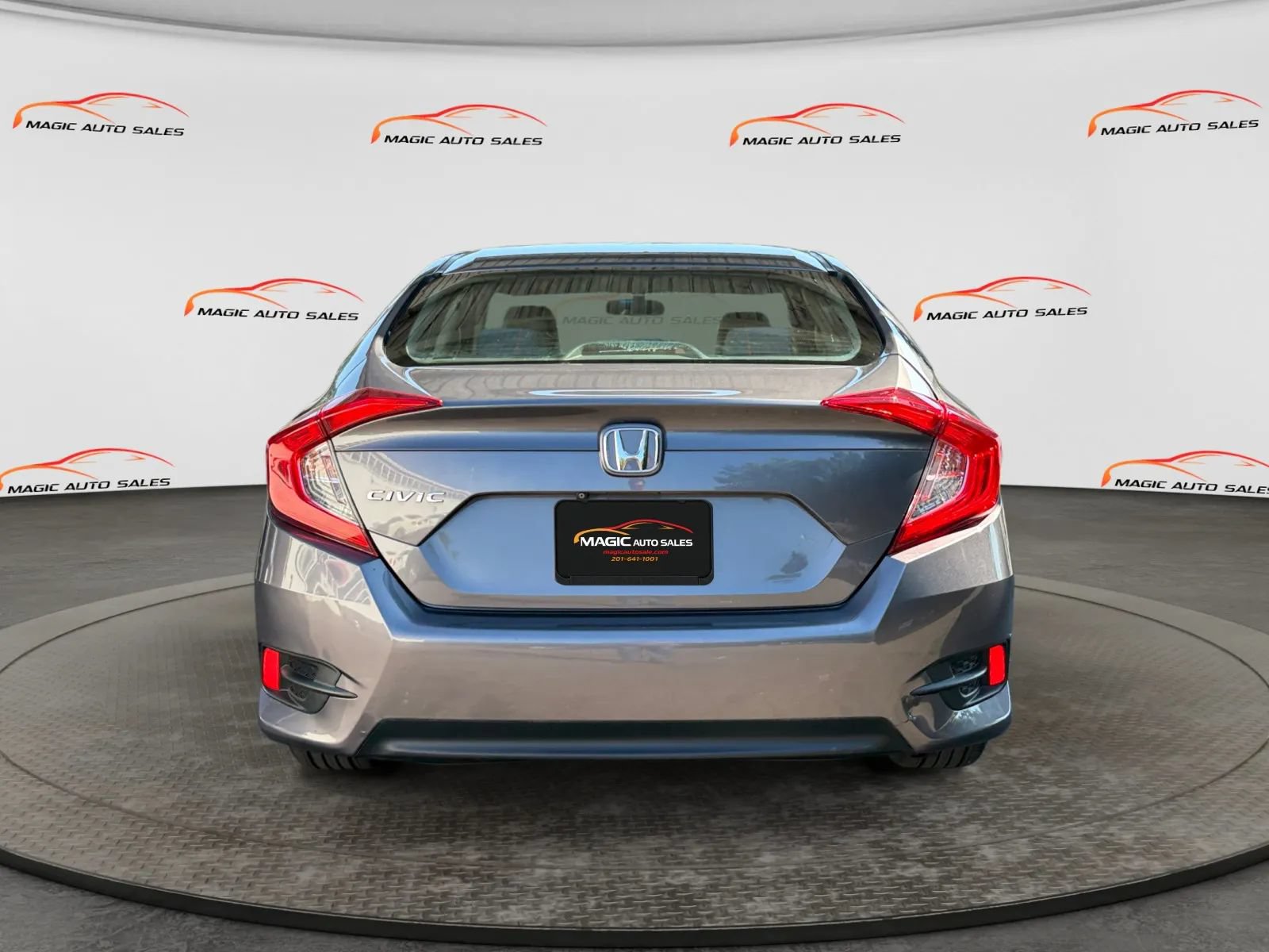 Used 2018 Honda Civic LX image 9