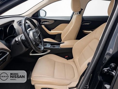 Used 2020 Jaguar F-PACE Prestige AWD/4WD image 7