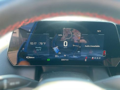 Used 2025 Chevrolet Equinox EV RS w/ Convenience Package II AWD/4WD image 13
