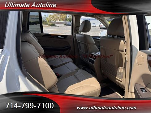 Used 2016 Mercedes-Benz GL 450 4MATIC image 40