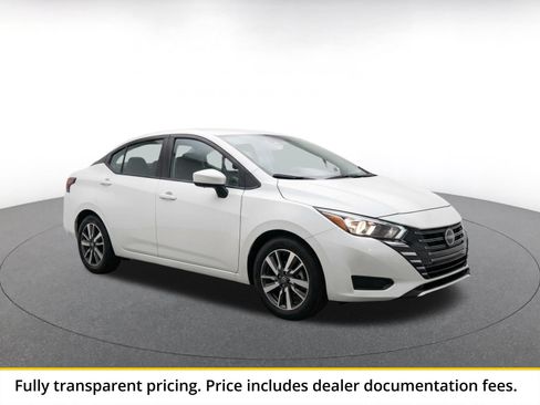 Used 2025 Nissan Versa SV FWD image 1