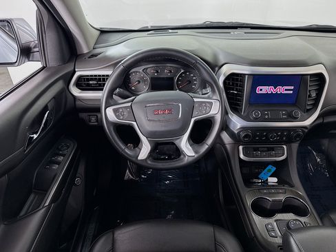 Used 2023 GMC Acadia SLT image 18