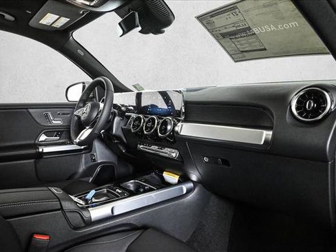 New 2026 Mercedes-Benz GLB 250 4MATIC image 24