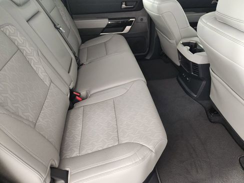 Used 2025 Toyota Tundra Limited image 32