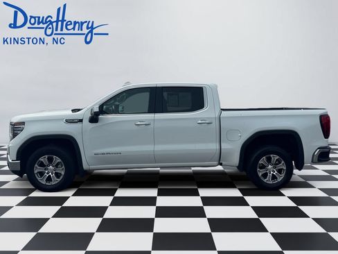 Used 2025 GMC Sierra 1500 SLT RWD image 2