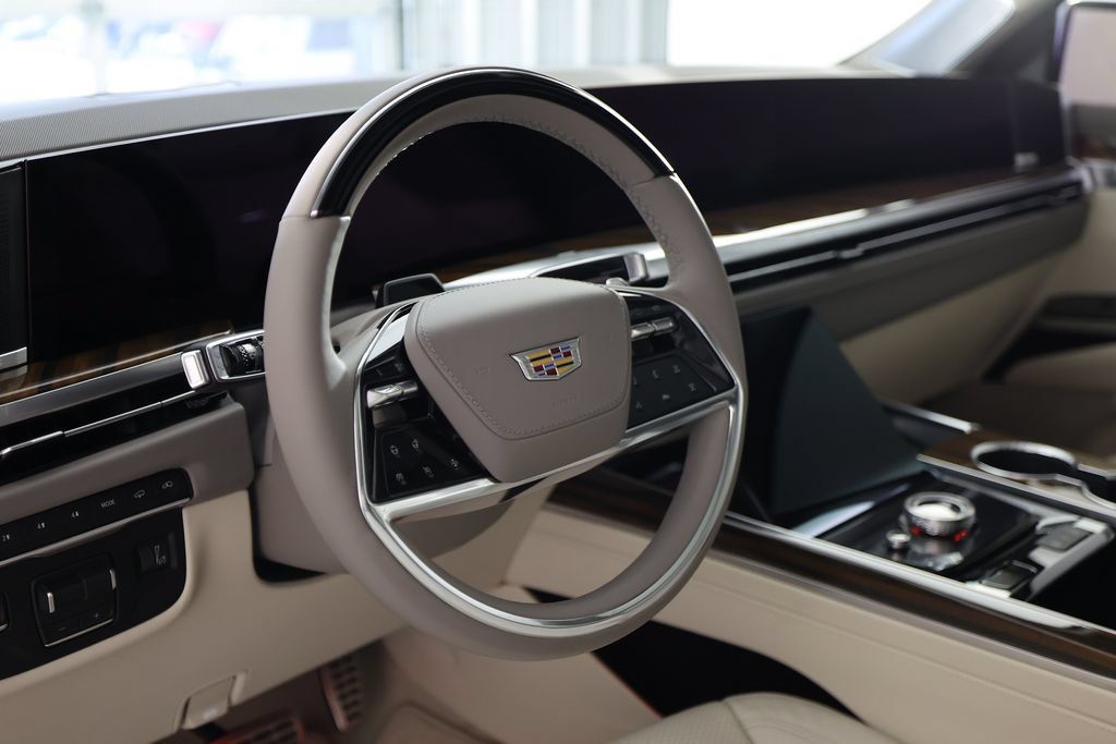 Used 2026 Cadillac Escalade Platinum Sport AWD/4WD image 22