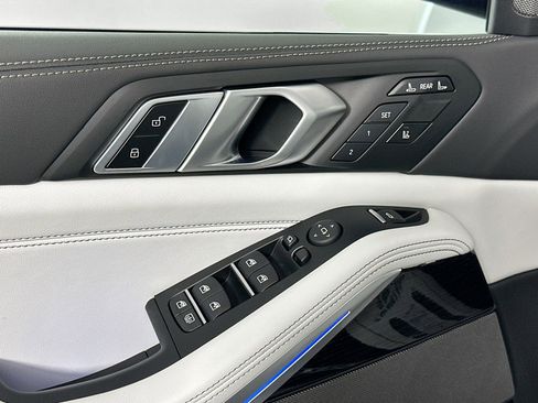 New 2026 BMW X7 xDrive40i w/ M Sport Package image 18