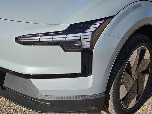 New 2026 Volvo EX30 Plus image 9