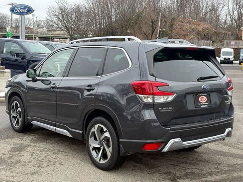 Used 2022 Subaru Forester Touring AWD/4WD image 9