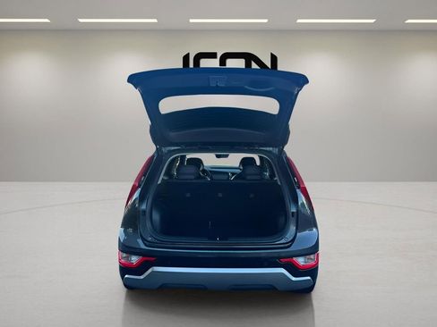 Used 2023 Kia Niro EX Touring image 25
