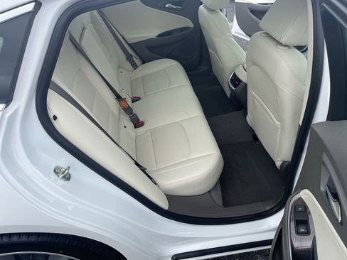 Used 2020 Chevrolet Malibu Premier FWD image 28
