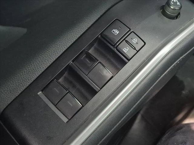 Used 2021 Toyota Highlander XSE FWD image 15