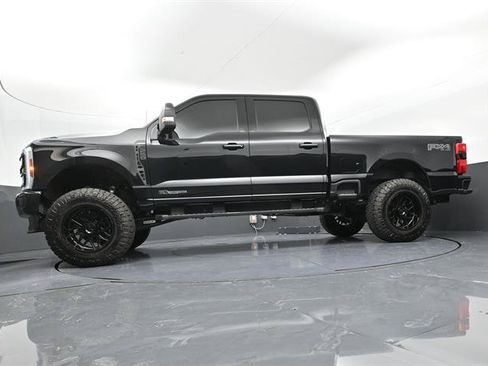 Used 2025 Ford F250 Lariat w/ Black Appearance Package AWD/4WD image 35