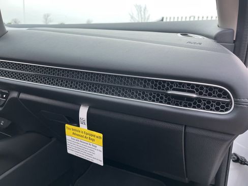 Certified 2026 Honda HR-V EX-L image 26