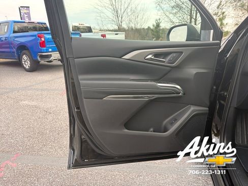 New 2026 Chevrolet Traverse LT FWD image 10