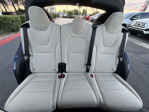 Used 2020 Tesla Model X Long Range AWD/4WD image 27