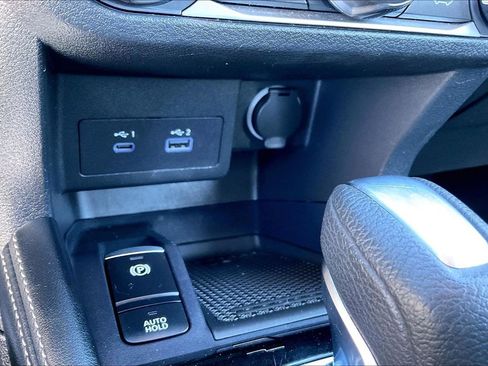 Used 2024 Nissan Kicks SV image 17