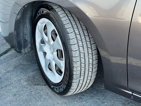 Used 2018 MAZDA MAZDA3 Sport image 40