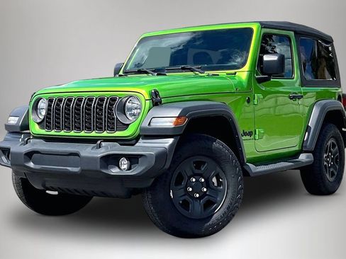 Used 2025 Jeep Wrangler Sport AWD/4WD image 2