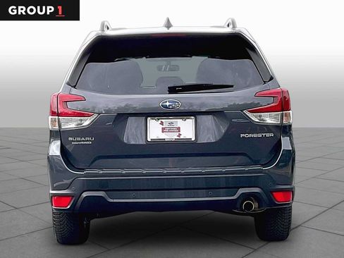Used 2023 Subaru Forester Limited AWD/4WD image 5