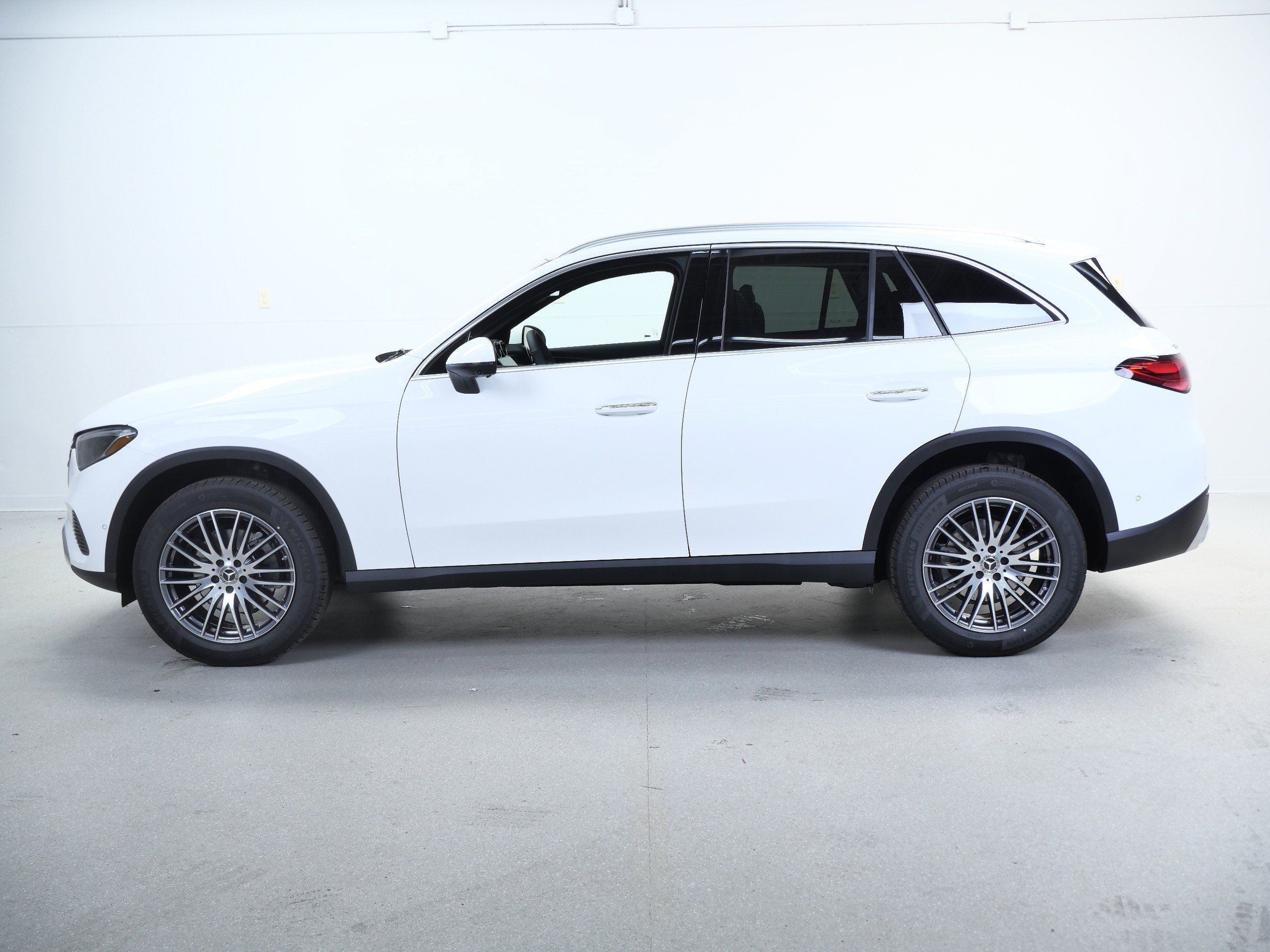 New 2026 Mercedes-Benz GLC 300 4MATIC image 5
