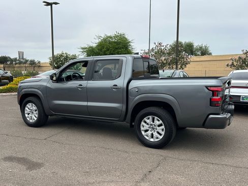 Used 2022 Nissan Frontier 2WD Crew Cab image 3