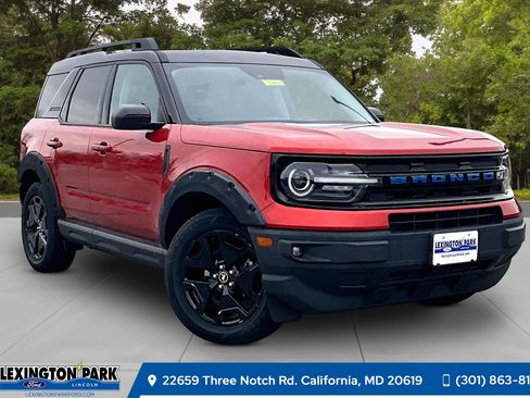 Used 2022 Ford Bronco Sport Outer Banks w/ Tech Package image 1